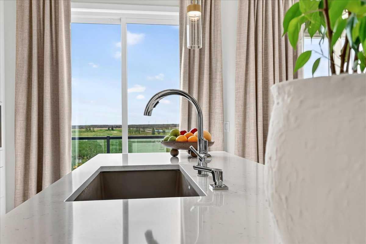 90 Savoy Landing SE