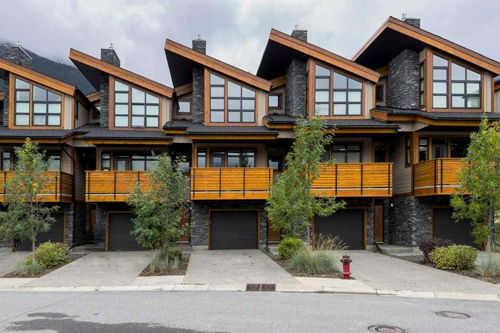 Photo of 418 Riva Heights, Canmore, AB T1W 3L4 (MLS # A2337732)