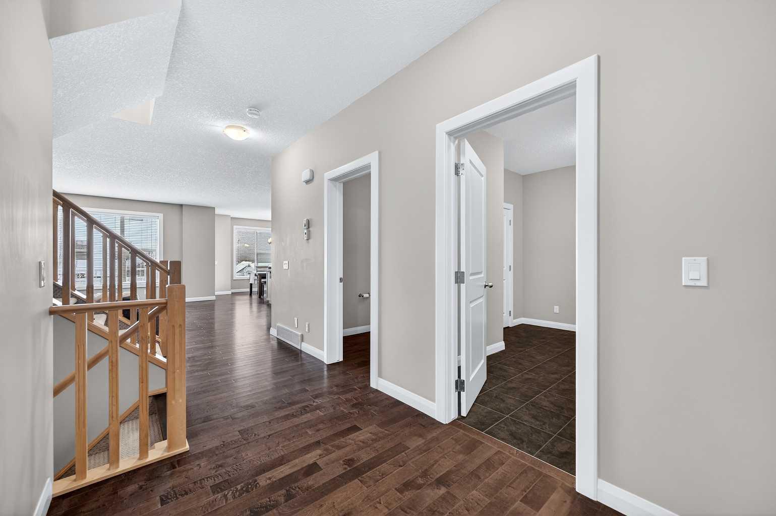 93 Silverado Bank Circle SW