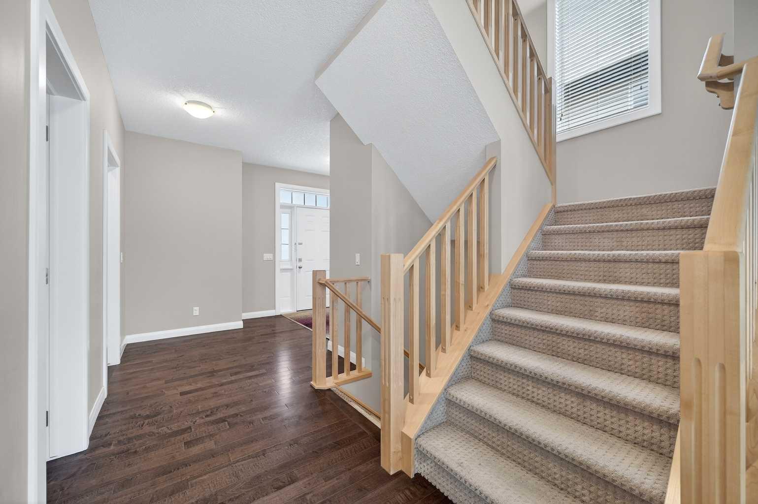 93 Silverado Bank Circle SW