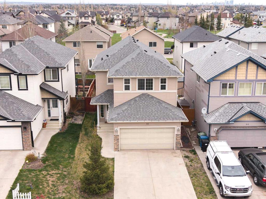 Photo of 50 Everwoods Park SW, Calgary, AB T2Y 0G3 (MLS # A2302956)