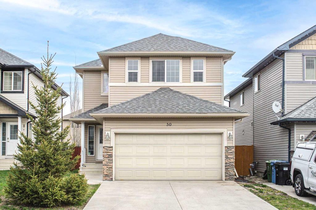 Photo of 50 Everwoods Park SW, Calgary, AB T2Y 0G3 (MLS # A2302956)