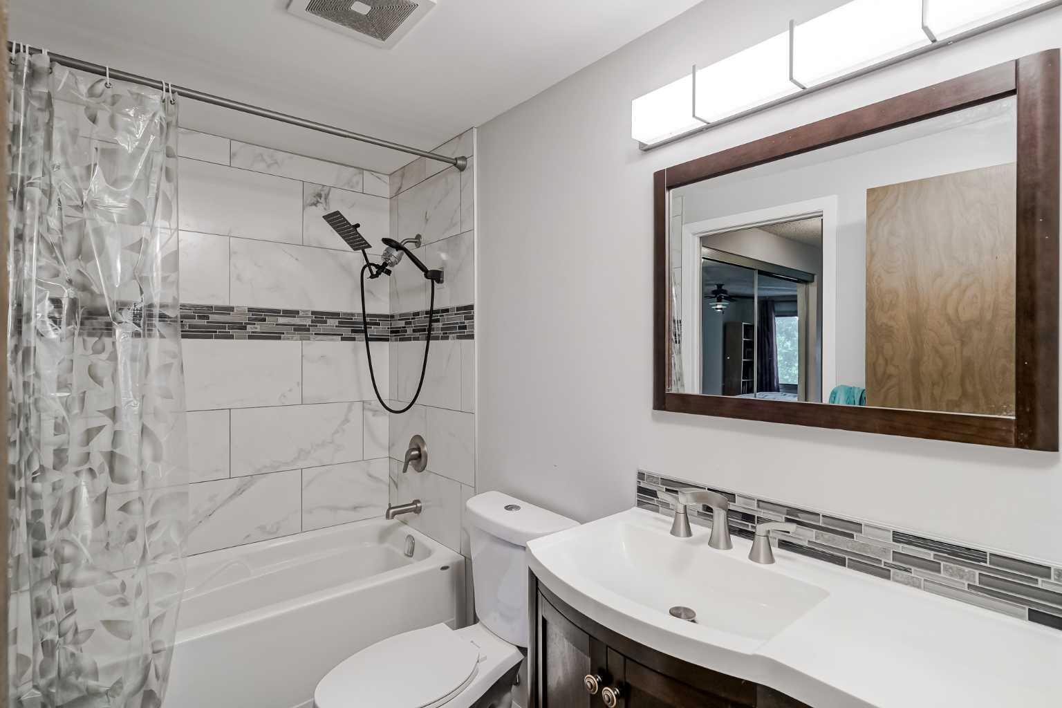 99 Midpark Gardens SE 25