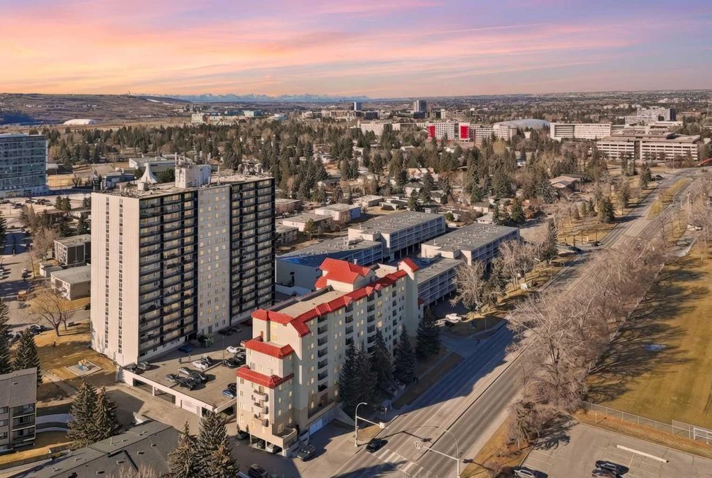 Photo of 2011 University Drive NW #604, Calgary, AB T2N 4T4 (MLS # A2286573)