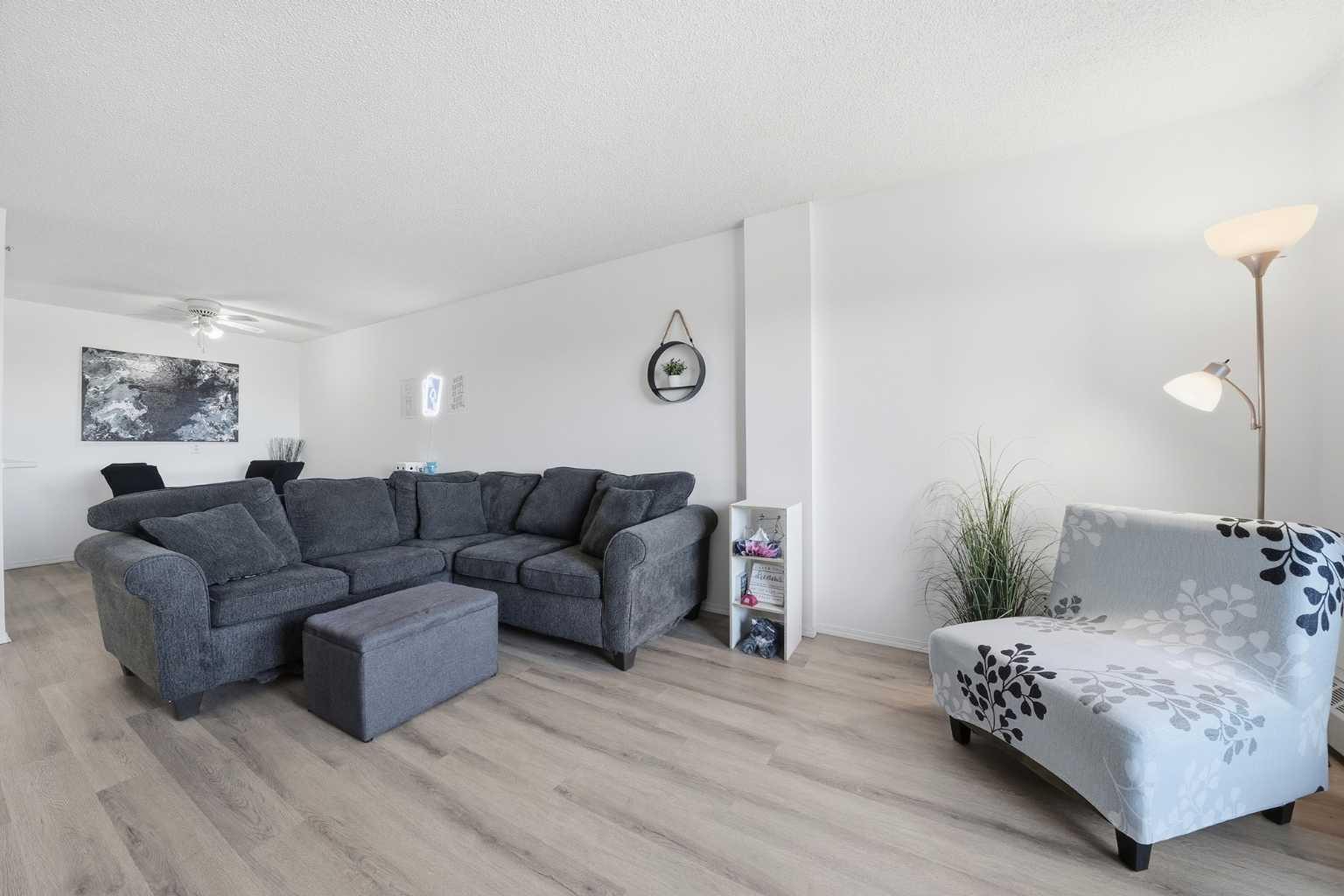 2011 University Drive NW 604