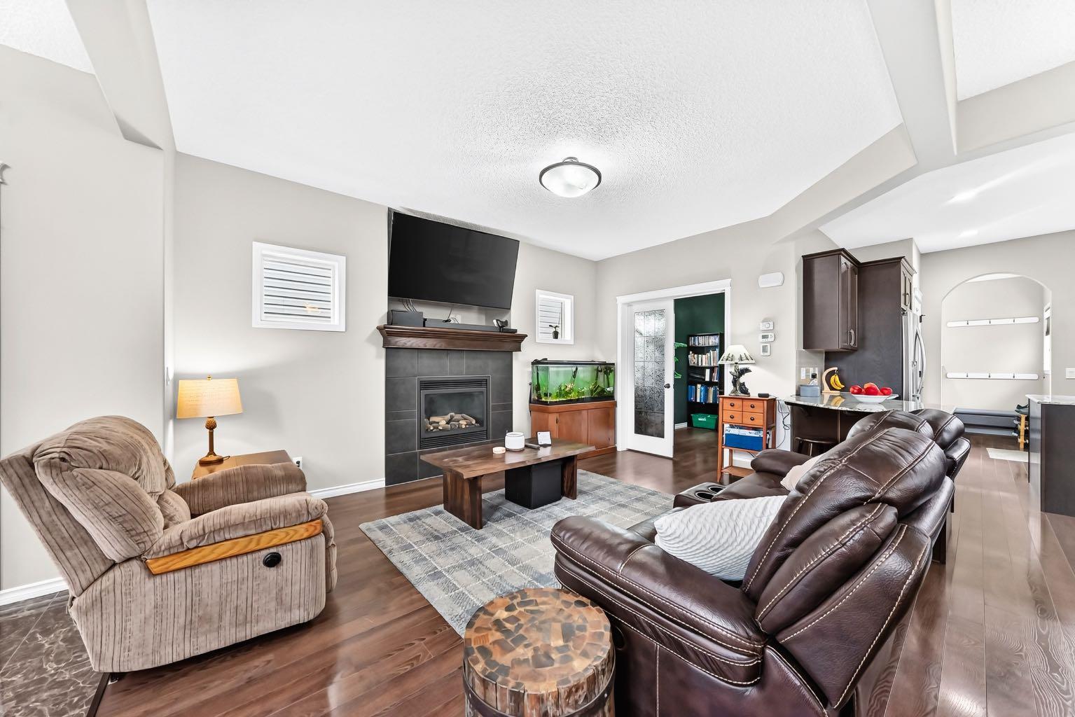 2132 Reunion Square NW