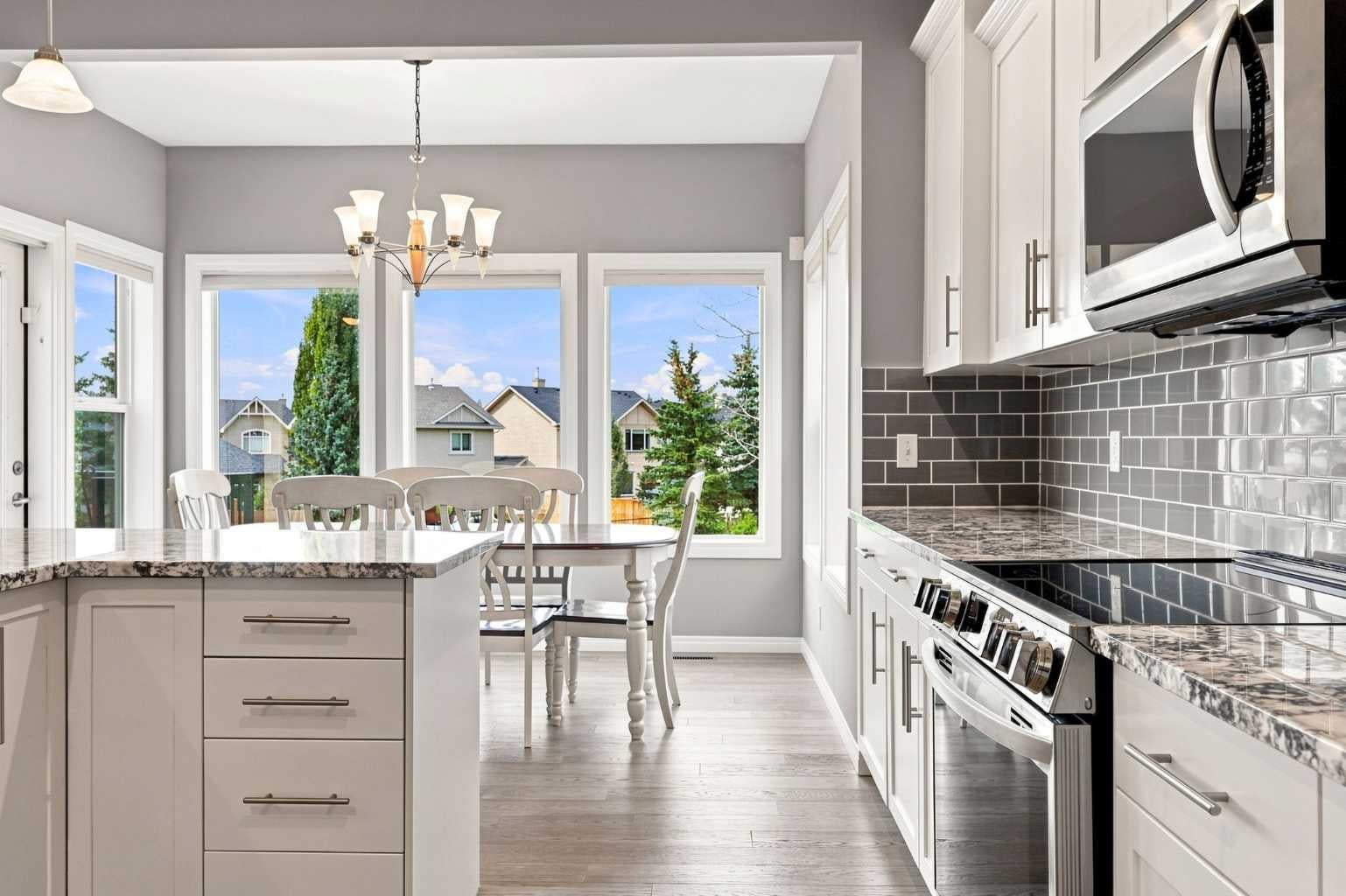 16 Crystal Shores Place