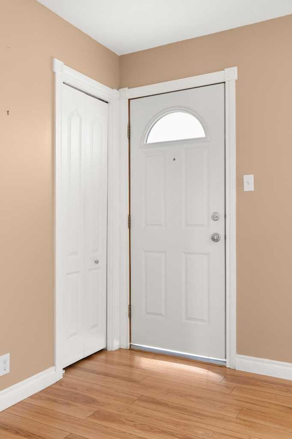 Photo of 417 2 Street SE, Redcliff, AB T0J 2P0 (MLS # A2265349)