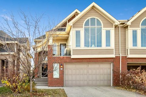 116 Wentworth Square SW Calgary AB T3H 0M6