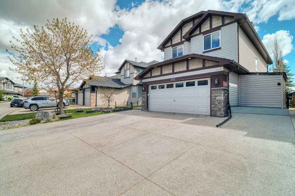 Photo of 100 Royal Birch Crescent NW, Calgary, AB T3G 5N8 (MLS # A2313207)