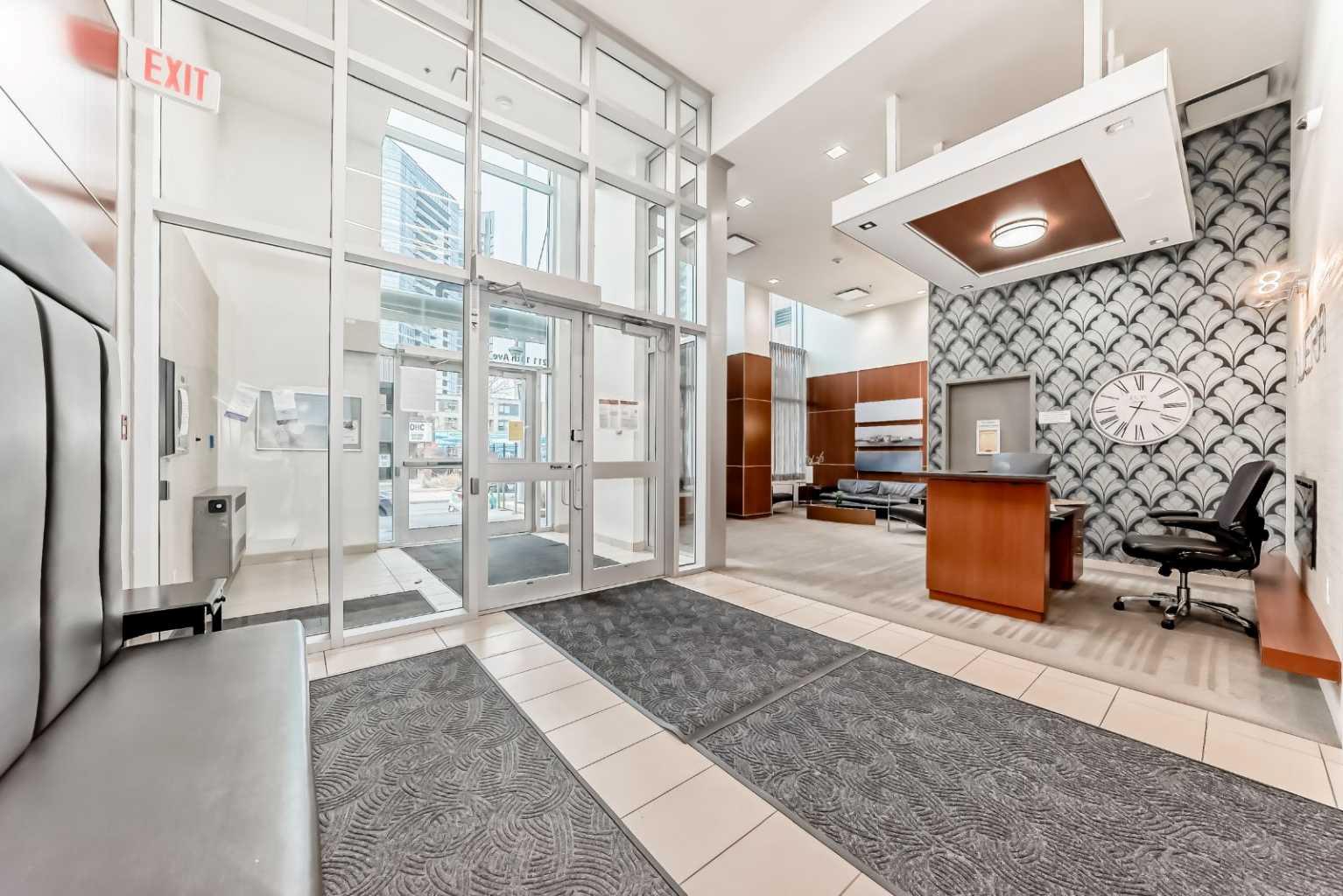 211 13 Avenue SE 2206