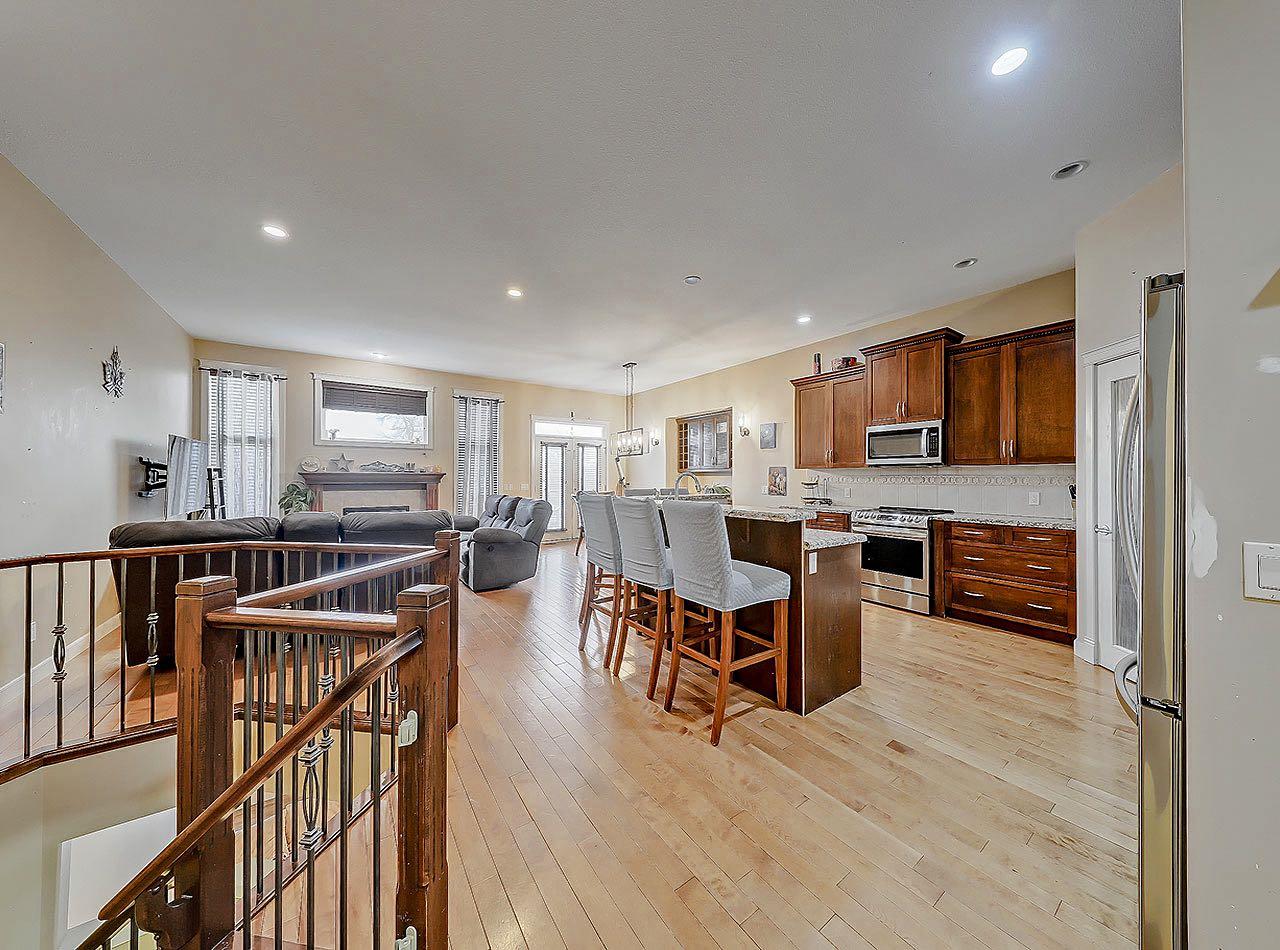 308 Lineham Acres Drive NW