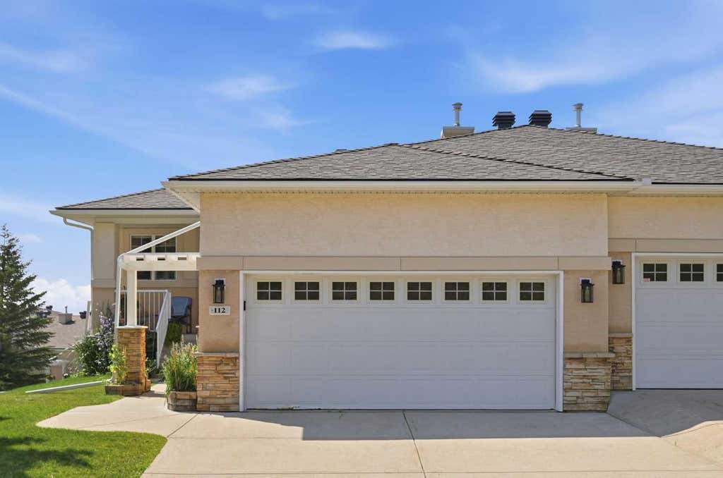 Photo of 1000 Glenhaven Way #112, Cochrane, AB T4C 1Y9 (MLS # A2338624)