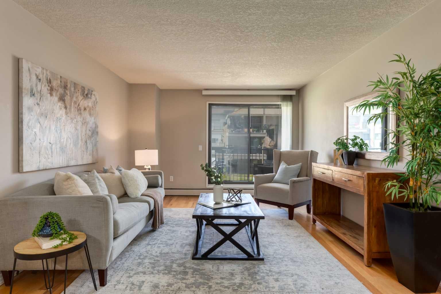 13045 6 Street SW 2208