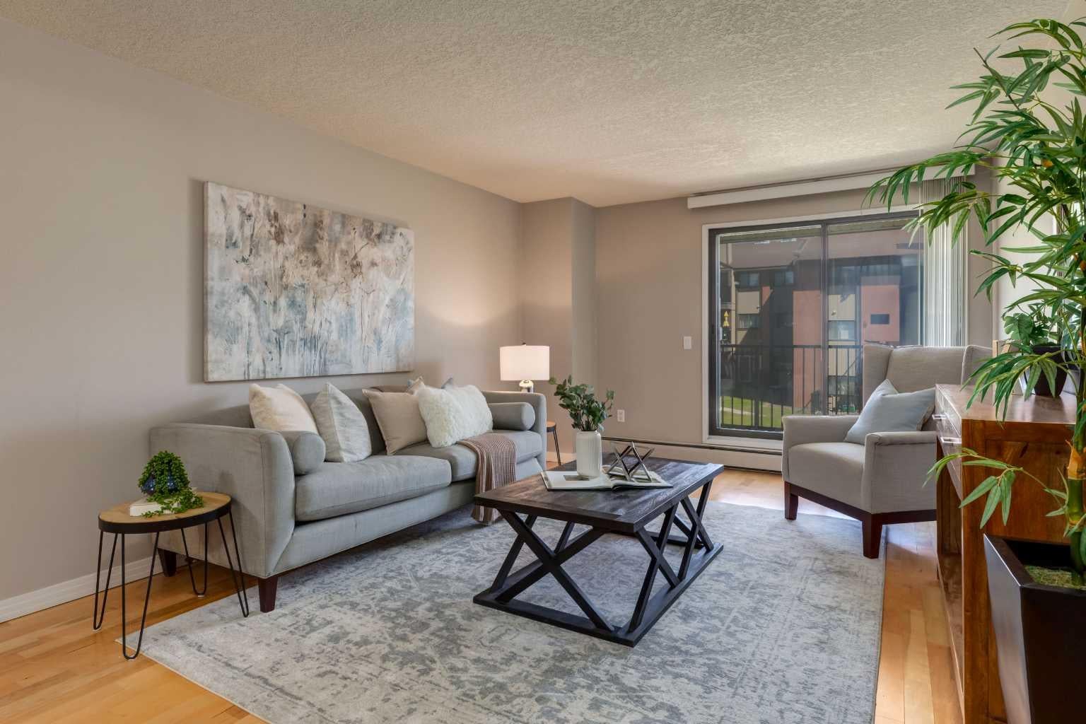 13045 6 Street SW 2208