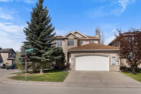 Photo of 3 Hampstead Hill NW, Calgary, AB T3A 6E5 (MLS # A2245610) Photo of 3 Hampstead Hill NW, Calgary, AB T3A 6E5 (MLS # A2245610)