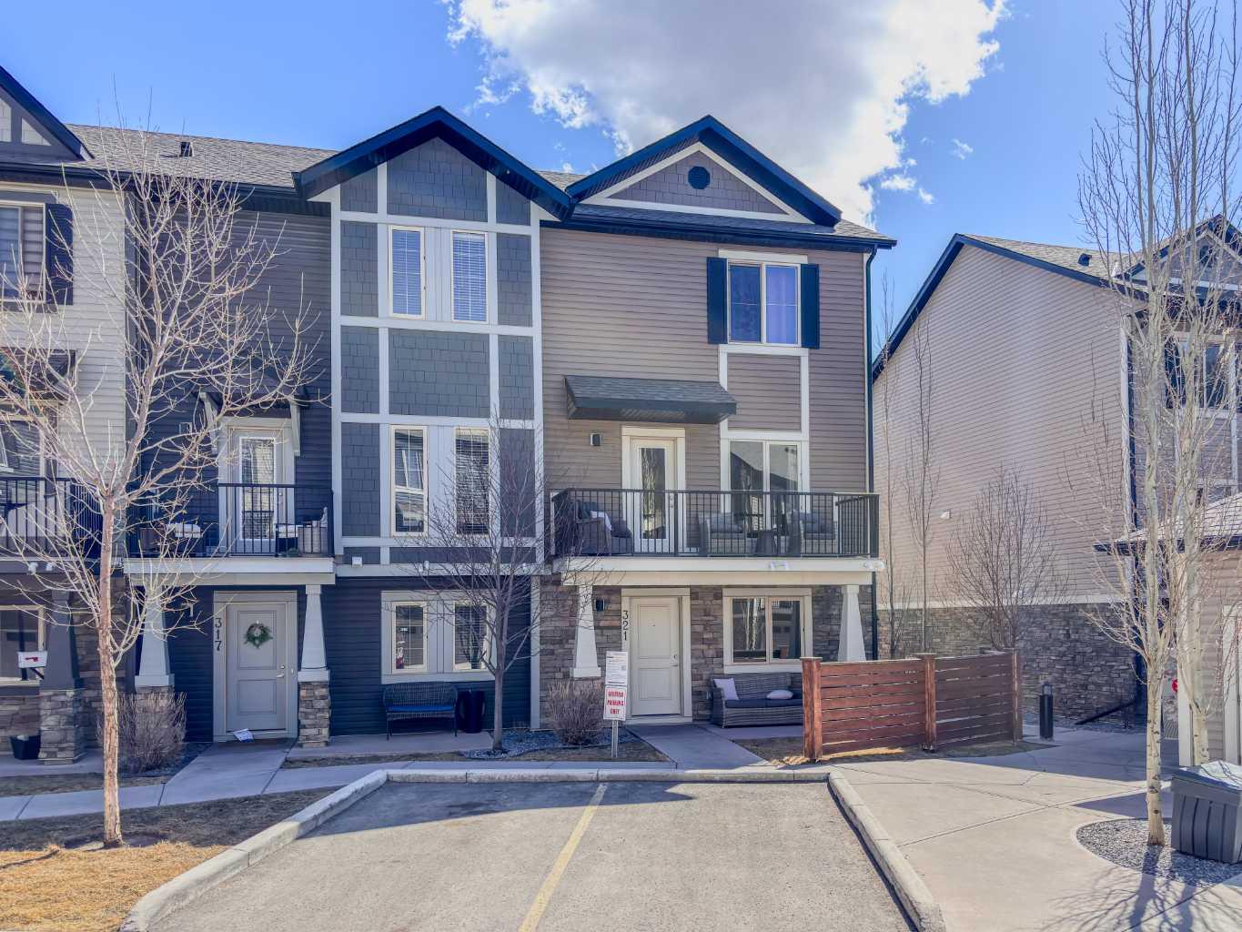 321 Legacy Point SE
