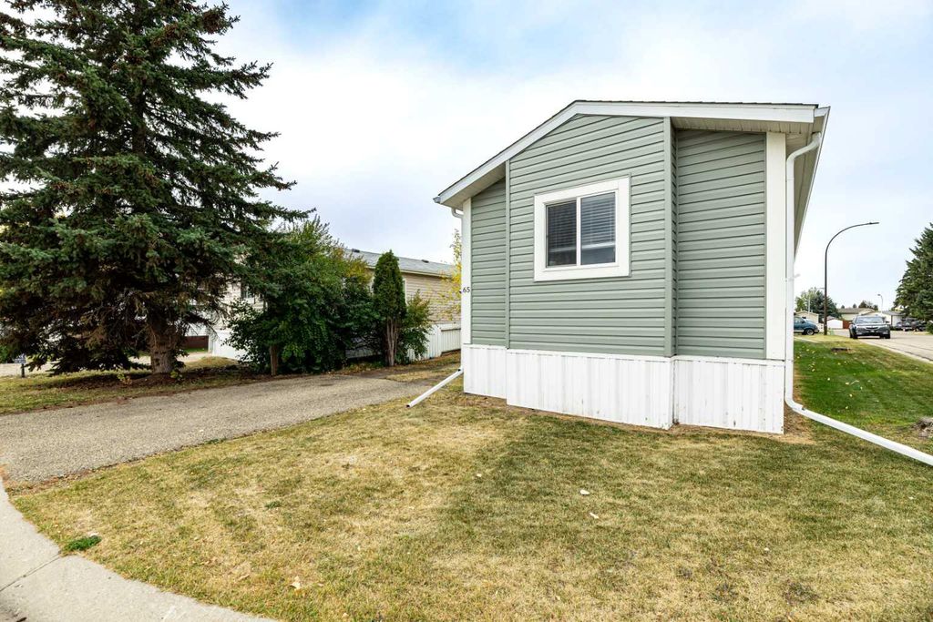 Photo of 4922 Womacks Road #65, Blackfalds, AB T0M 0J0 (MLS # A2289845)