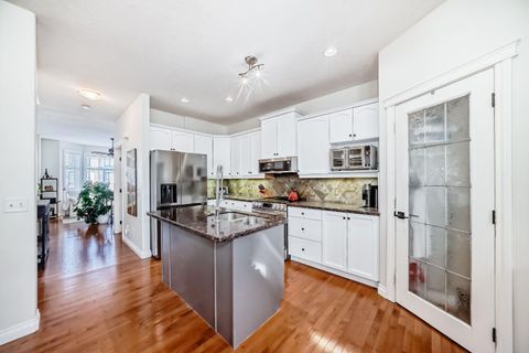 Tiny photo for 1436 41 Street SW, Calgary, AB T3C 1X6 (MLS # A2289723)