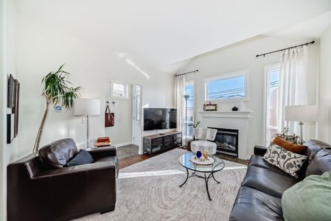 Tiny photo for 1436 41 Street SW, Calgary, AB T3C 1X6 (MLS # A2289723)