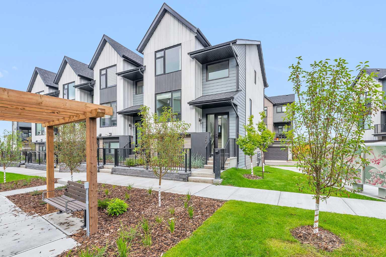 85 Sage Hill Heights NW 404