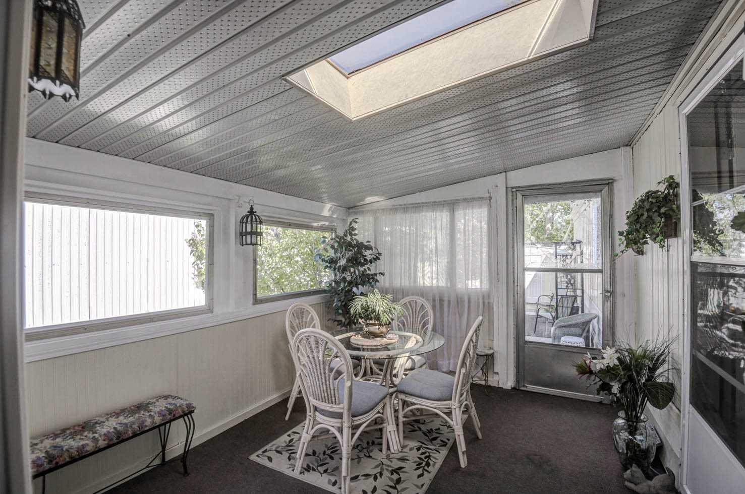 99 Arbour Lake Road NW 221