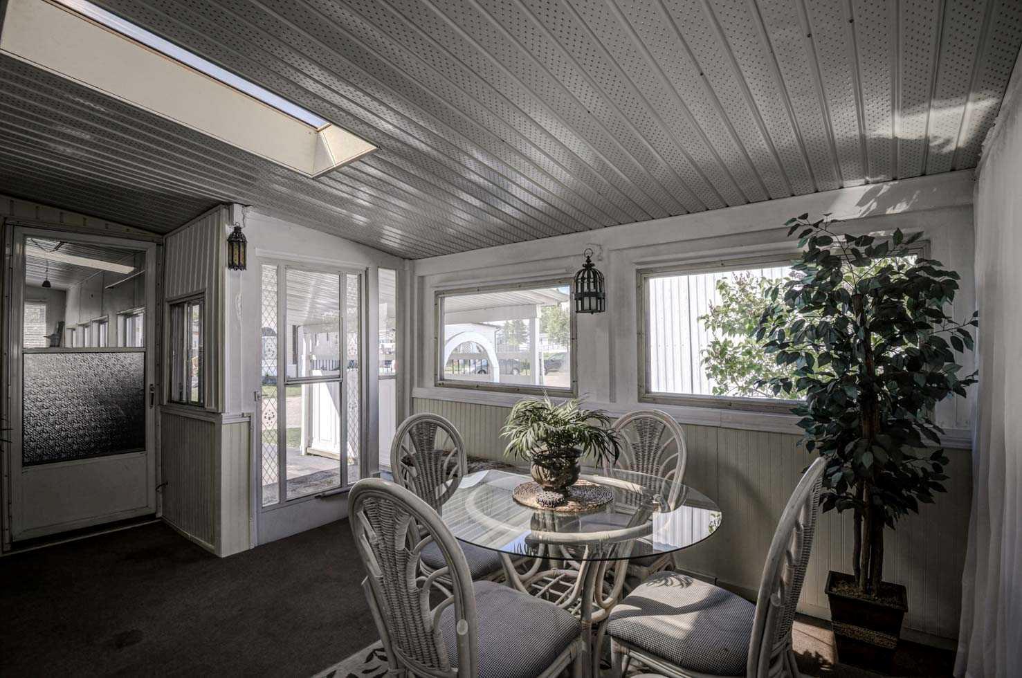 99 Arbour Lake Road NW 221