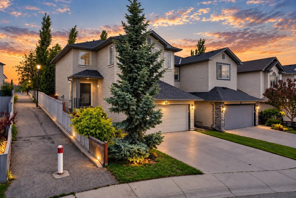 Photo of 60 Tuscany Ridge Crescent NW, Calgary, AB T3L 3C7 (MLS # A2350804)