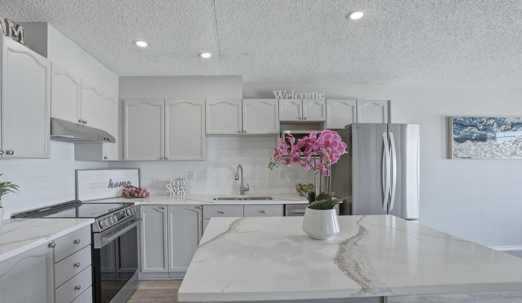 3 Somervale View SW 302