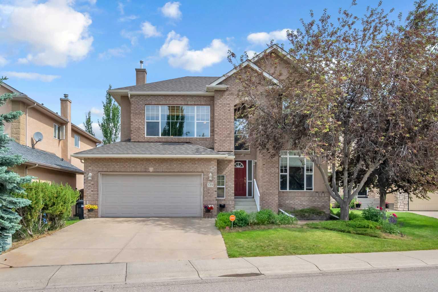 125 Strathlea Court SW