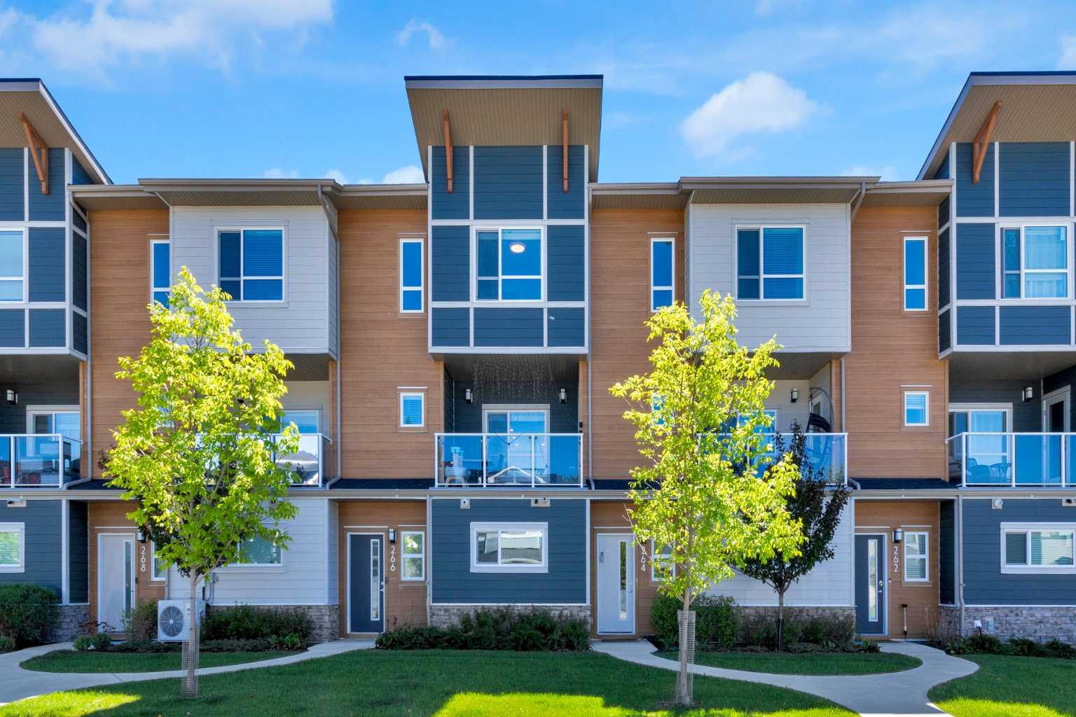264 Harvest Hills Way NE