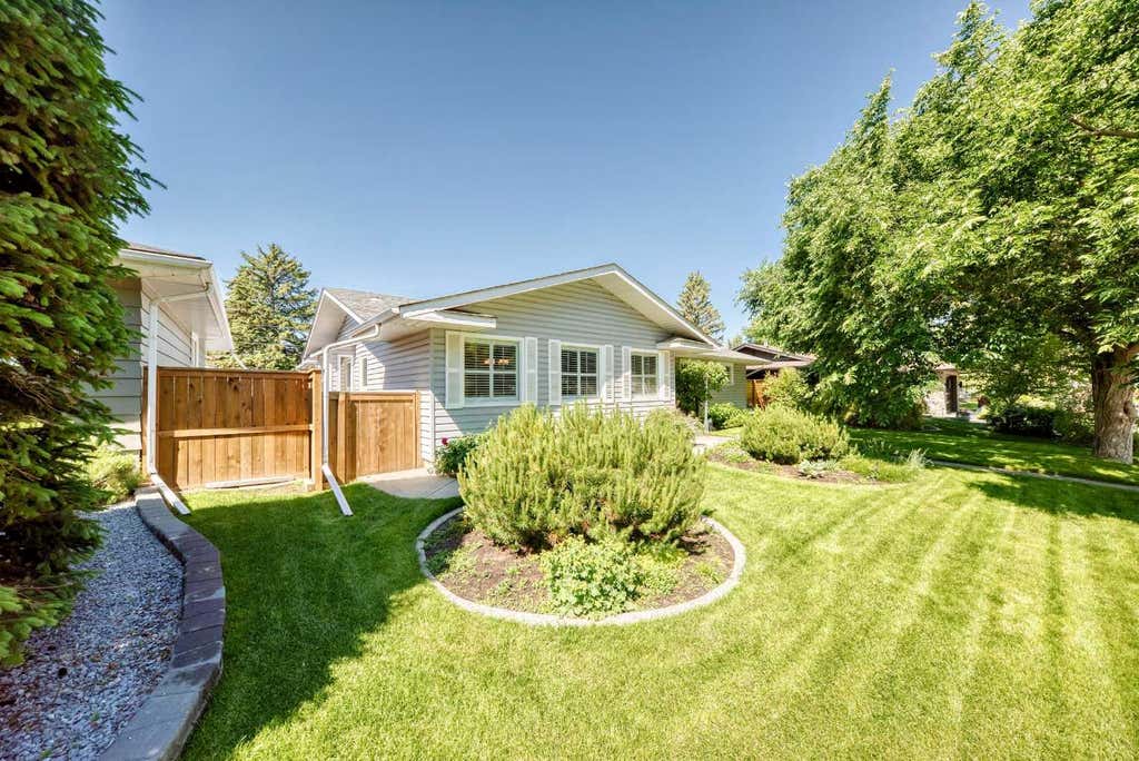 Photo of 10435 Mapleridge Crescent SE, Calgary, AB T2J 1Y8 (MLS # A2322834)