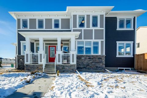 195 Windford Street SW Airdrie AB T4B 5E5