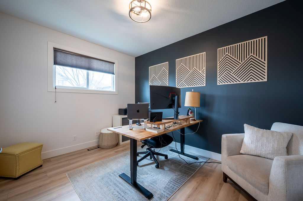 32 Ranchers Manor