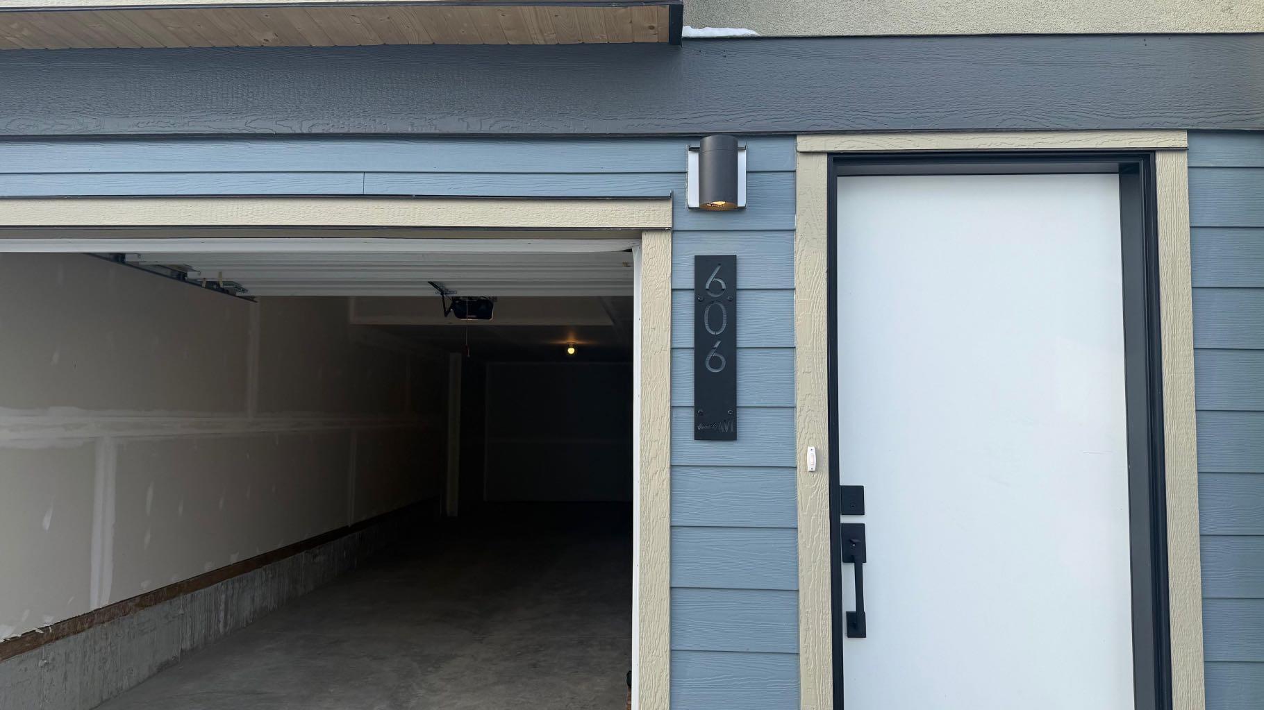 437 Alpine Avenue SW 606