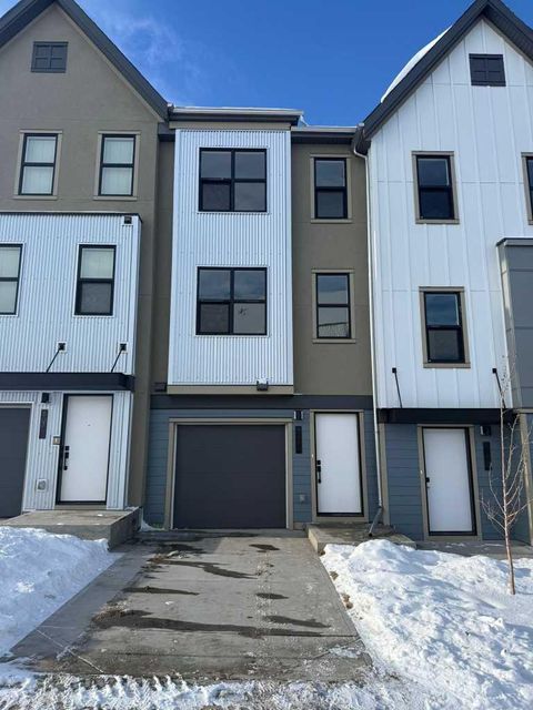 437 Alpine Avenue SW 606 Calgary AB T2Y 0M8
