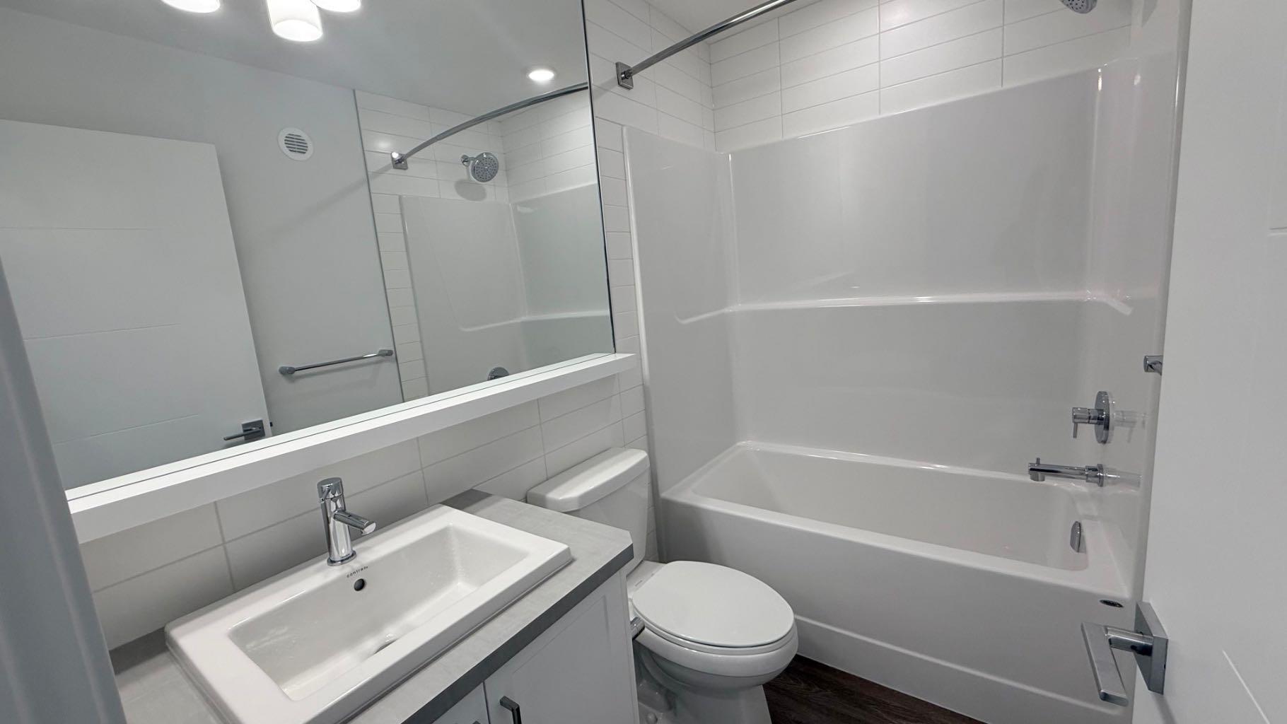 437 Alpine Avenue SW 606