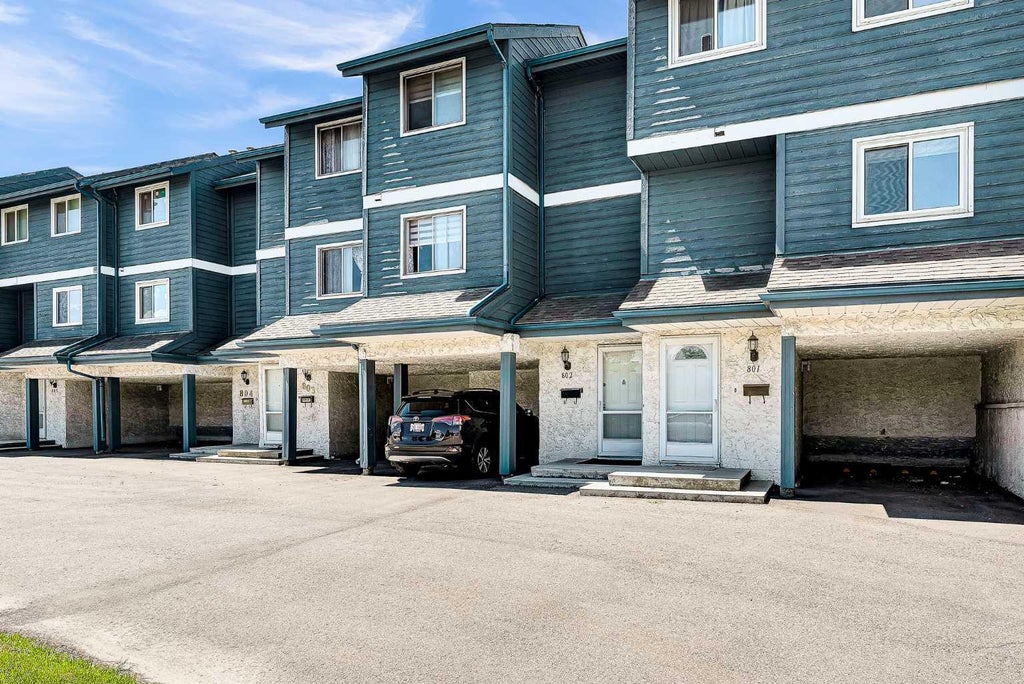 Photo of 919 38 Street NE #802, Calgary, AB T2A 6E1 (MLS # A2320541)