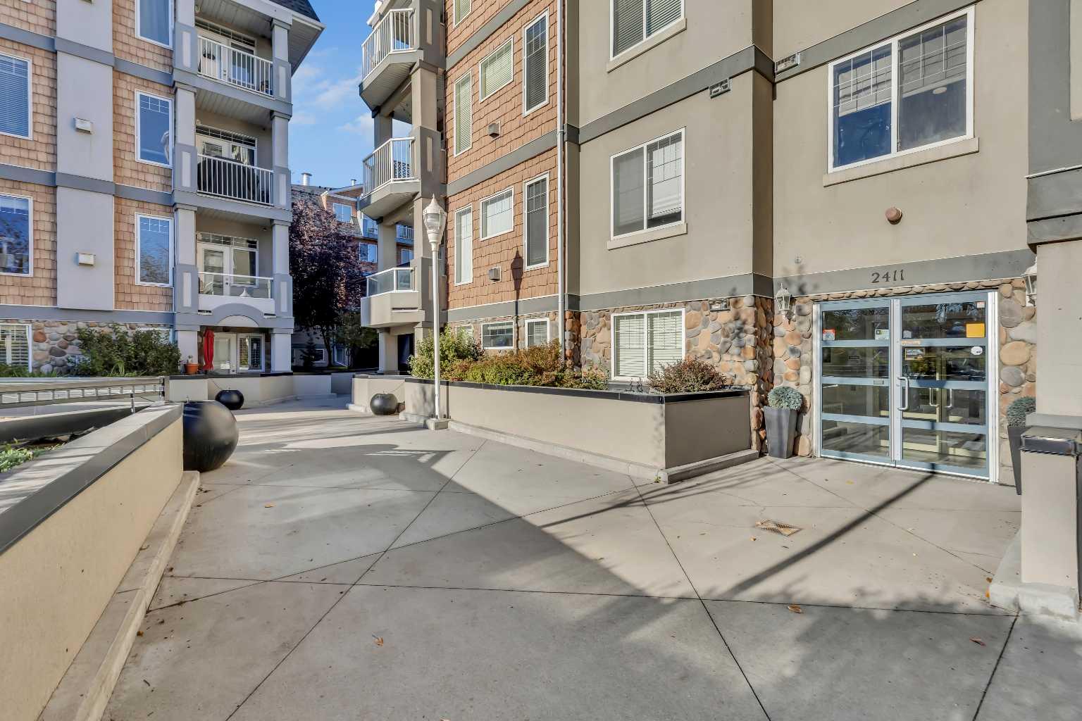 2411 Erlton Road SW 106