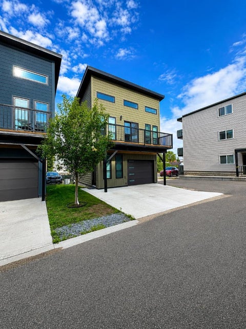 Photo of 5110 48A Avenue #14, Camrose, AB T4V 1S1 (MLS # A2336467)