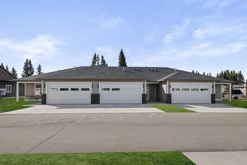 610 4 Avenue SW 27 Sundre AB T0M 1X0