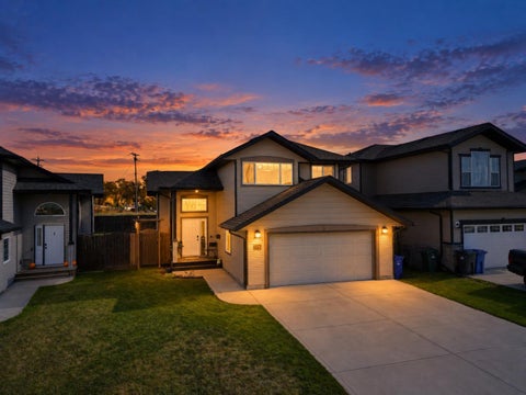 Photo of 5256 48 Street Close, Innisfail, AB T4G 0B9 (MLS # A2350521)