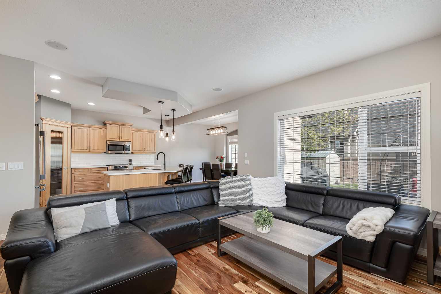4 Tuscany Glen Gate NW