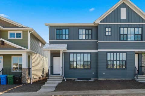 Photo of 131 Royston Way NW, Calgary, AB T3L 0N7 (MLS # A2332838)