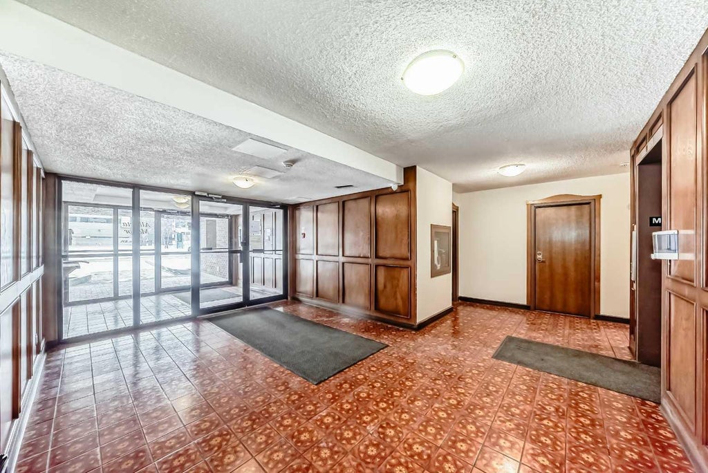 Photo of 330 15 Avenue SW #603, Calgary, AB T2R 0P8 (MLS # A2323101)
