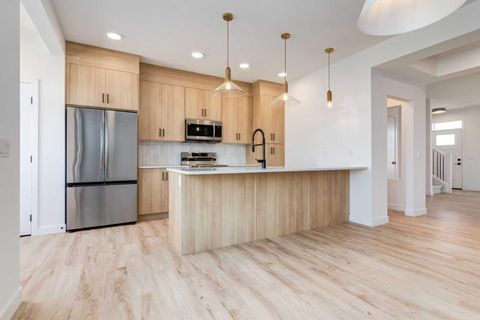 201 Tillotson Drive Okotoks AB T1S 4Z5