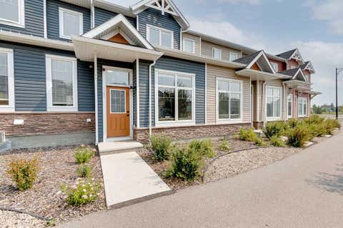 Photo of 162 Chinook Gate Boulevard SW, Airdrie, AB T4B 5J1 (MLS # A2334495)