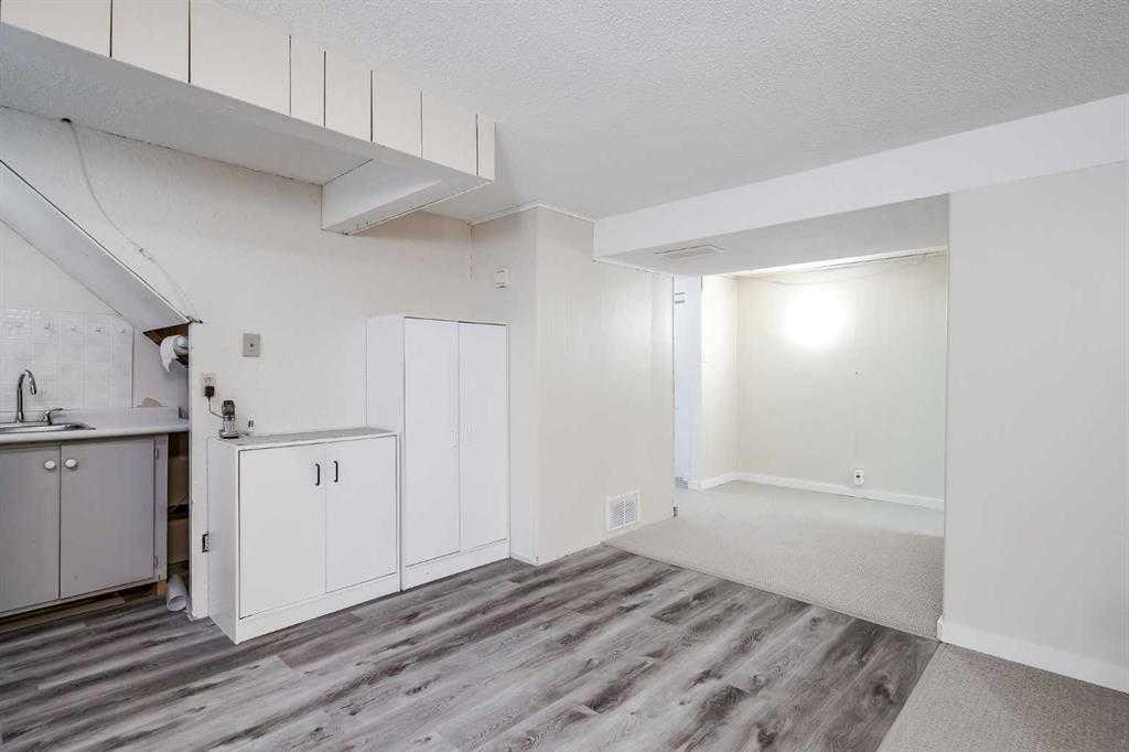 171 Huntchester Crescent NE