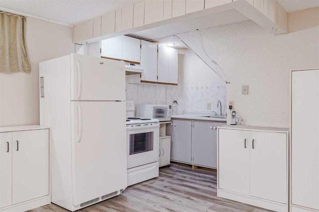 171 Huntchester Crescent NE