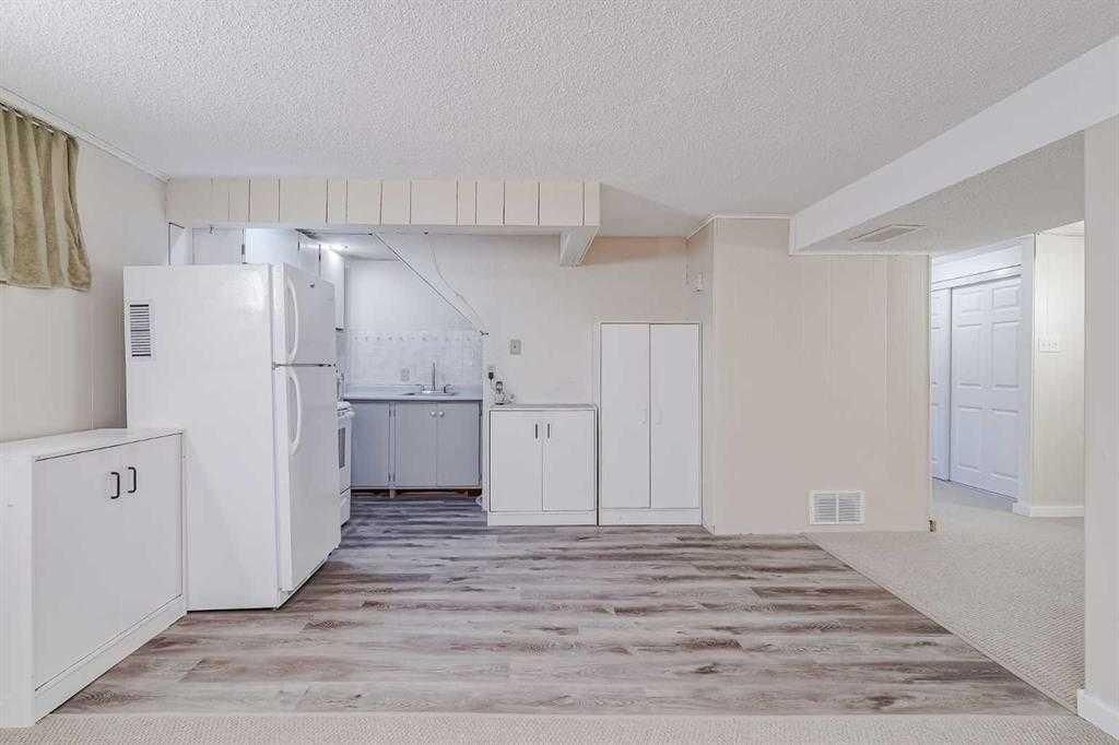 Photo of 171 Huntchester Crescent NE, Calgary, AB T2K 5G1 (MLS # A2289361)